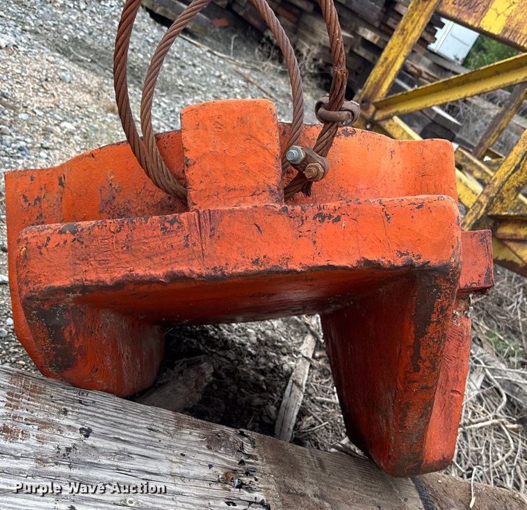 image for item EE3983 Pile driving equipment