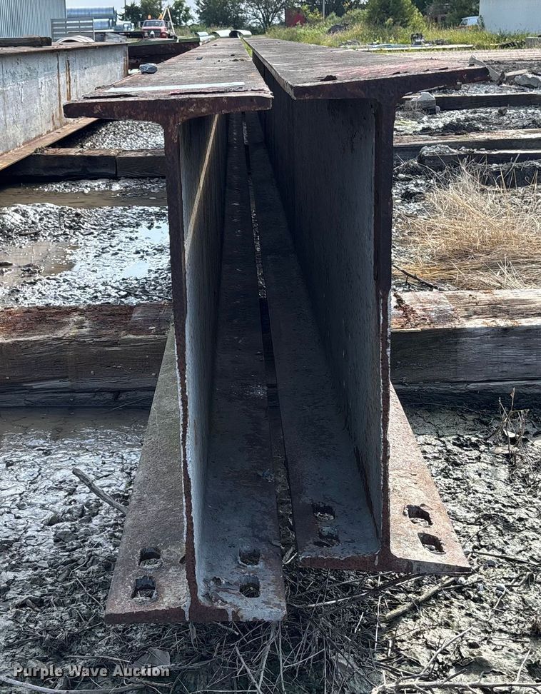 image for item EE3984  (2) I-beams 