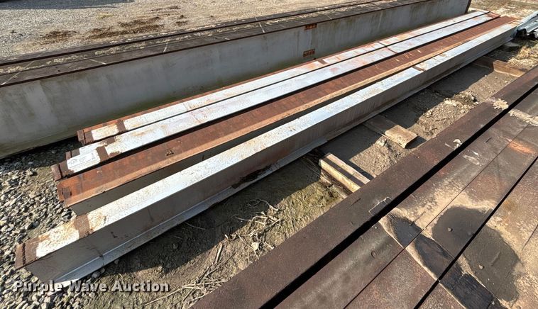 image for item EE3985 (9) I-beams