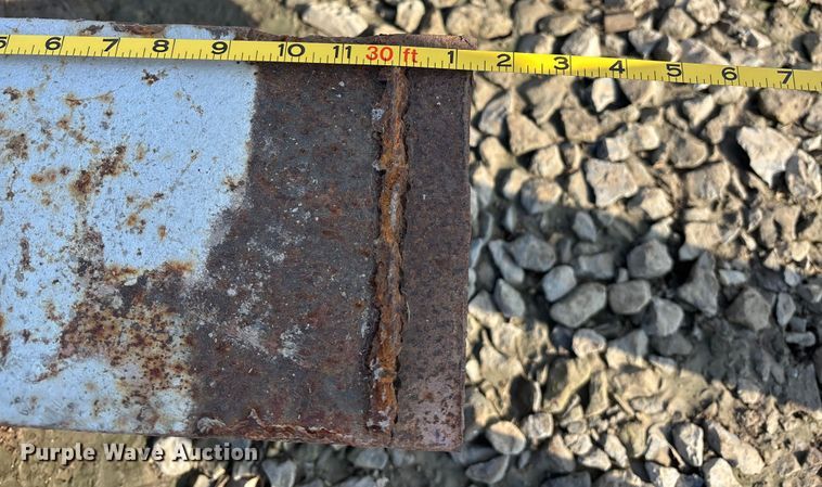 image for item EE3985 (9) I-beams