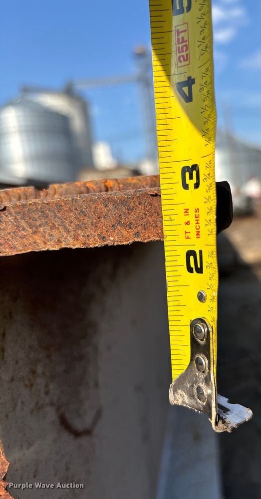 image for item EE3985 (9) I-beams