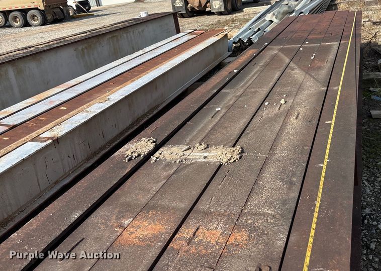 image for item EE3987 (6) I-beams  