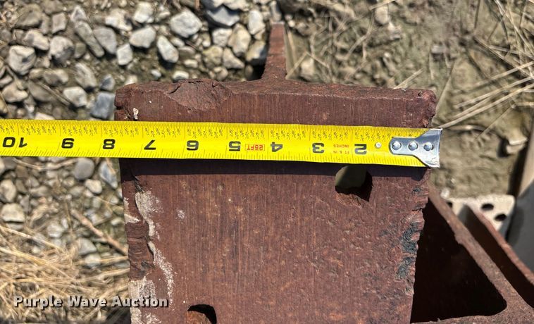 image for item EE3987 (6) I-beams  