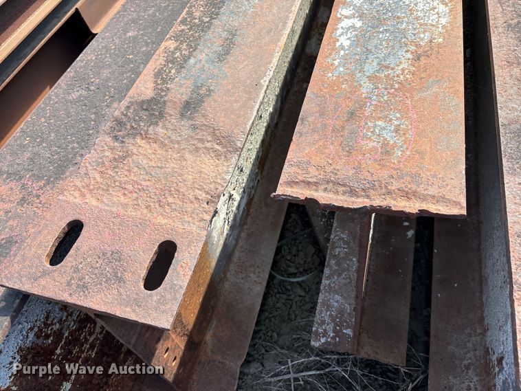 image for item EE3988 (6) I-beams