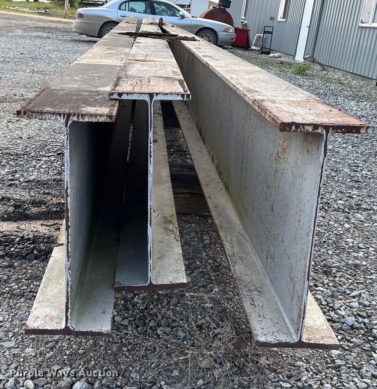 image for item EE3989 (3) I-beams