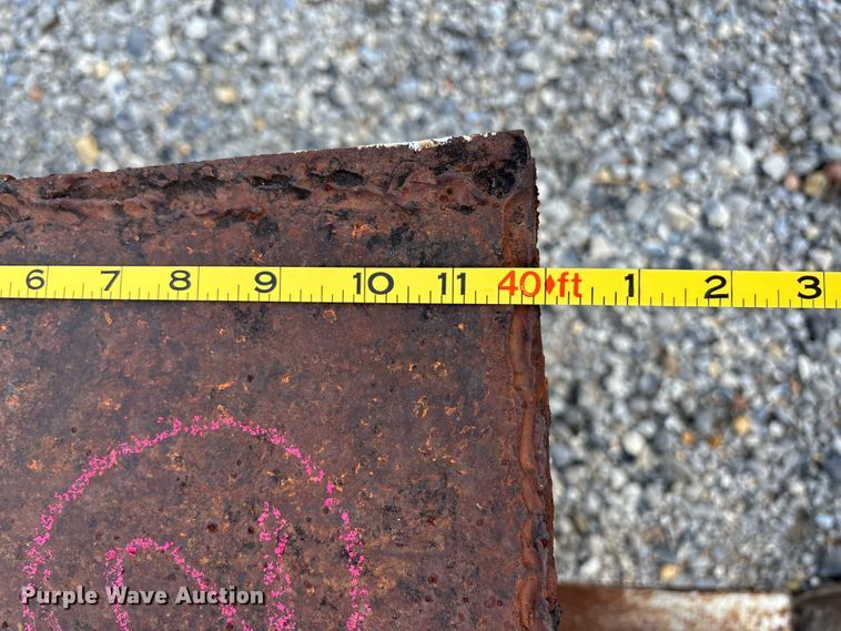 image for item EE3989 (3) I-beams