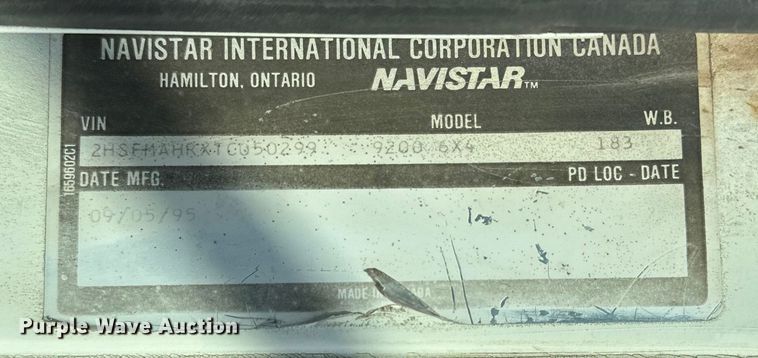 image for item EE3990 1996 International 9200 semi truck