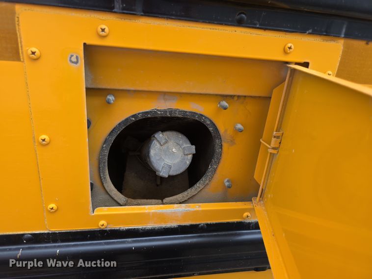 image for item EF3768 2005 International PB105 school bus