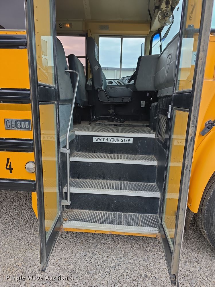 image for item EF3768 2005 International PB105 school bus