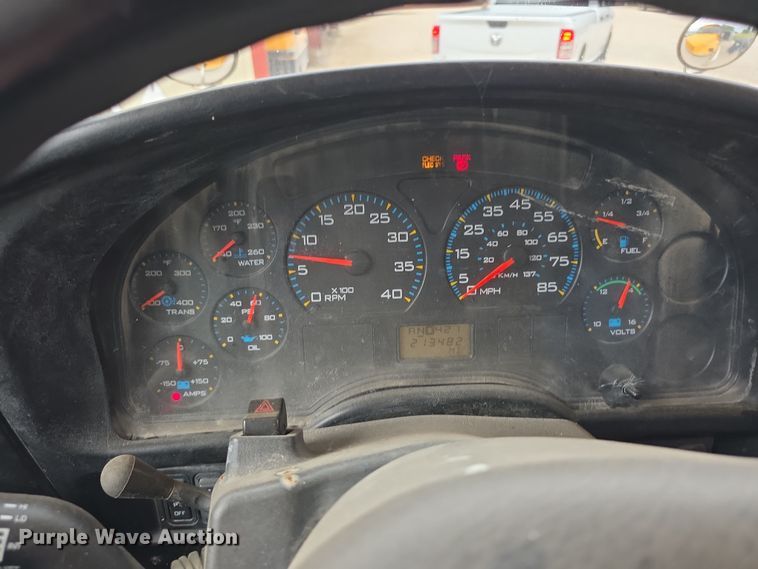 image for item EF3768 2005 International PB105 school bus