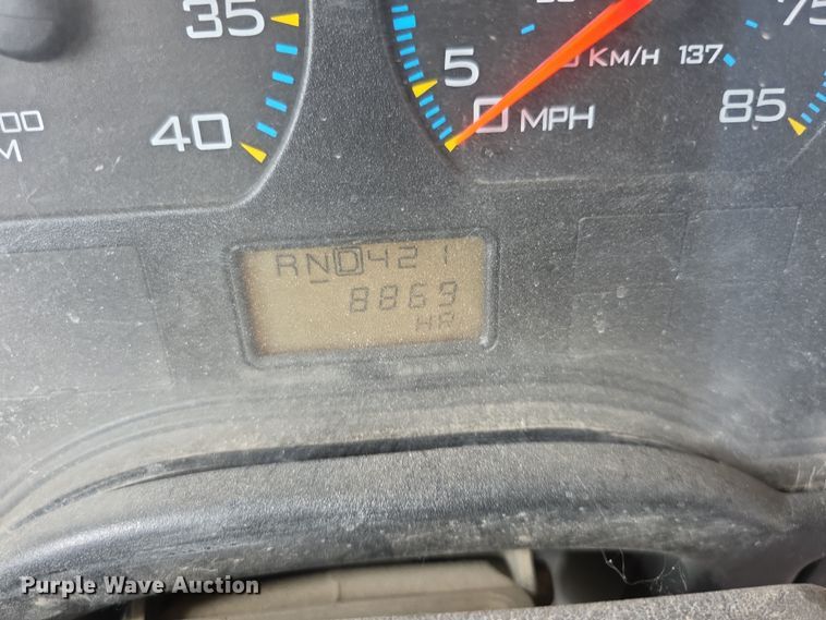 image for item EF3768 2005 International PB105 school bus