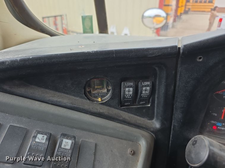 image for item EF3768 2005 International PB105 school bus