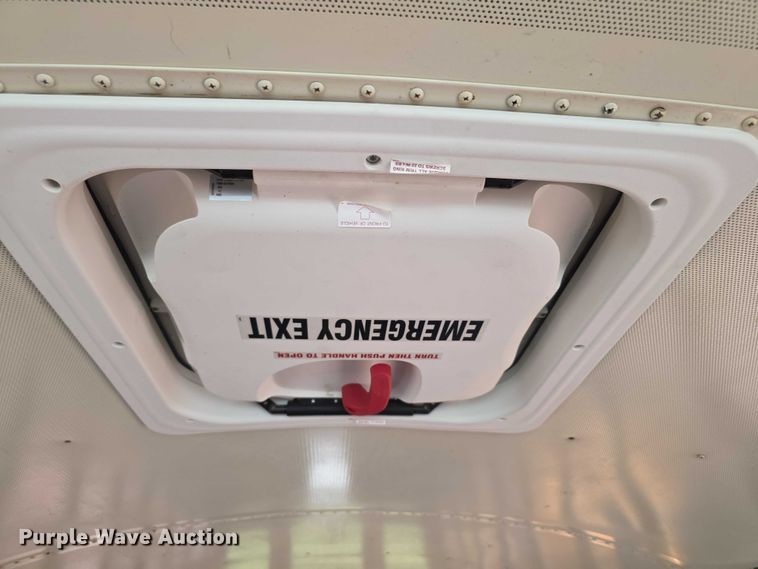 image for item EF3768 2005 International PB105 school bus