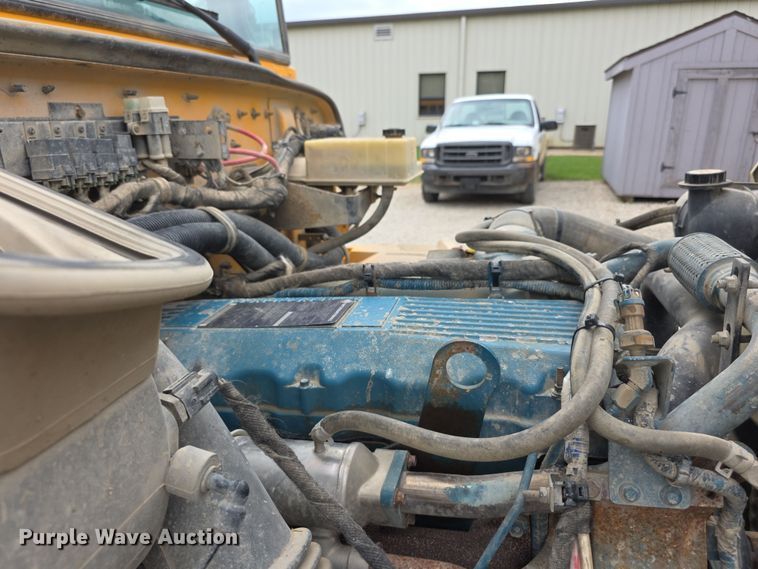 image for item EF3768 2005 International PB105 school bus