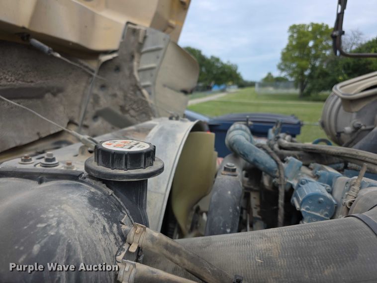 image for item EF3768 2005 International PB105 school bus