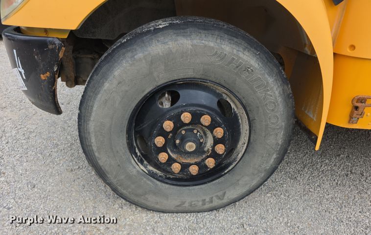 image for item EF3768 2005 International PB105 school bus