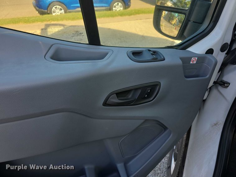 image for item EF3770 2019 Ford Transit 150 van