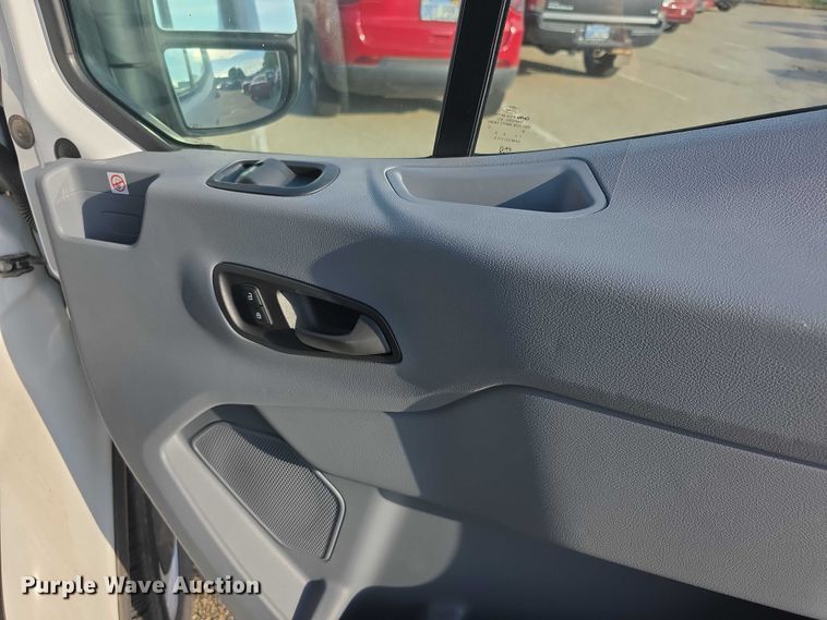 image for item EF3770 2019 Ford Transit 150 van