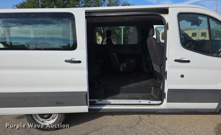 image for item EF3770 2019 Ford Transit 150 van