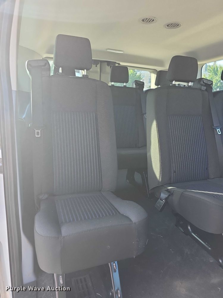 image for item EF3770 2019 Ford Transit 150 van