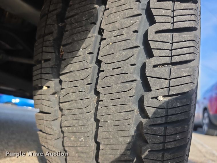 image for item EF3770 2019 Ford Transit 150 van