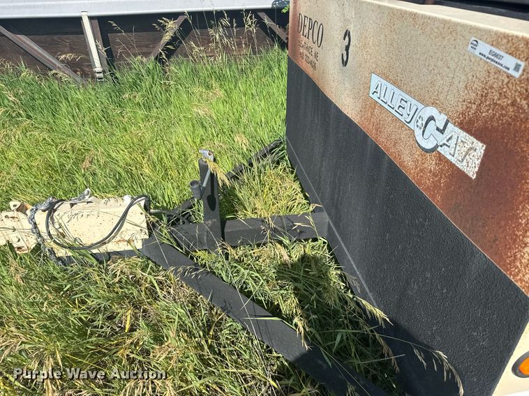 image for item EG6637 2001 AlleyCat RSWT-50 Recycling recycling trailer