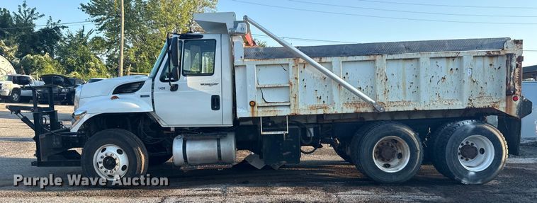 image for item EG8187 2014 International 7400 dump truck