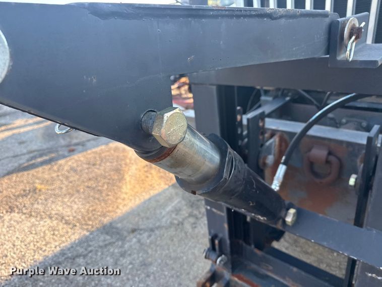 image for item EG8187 2014 International 7400 dump truck