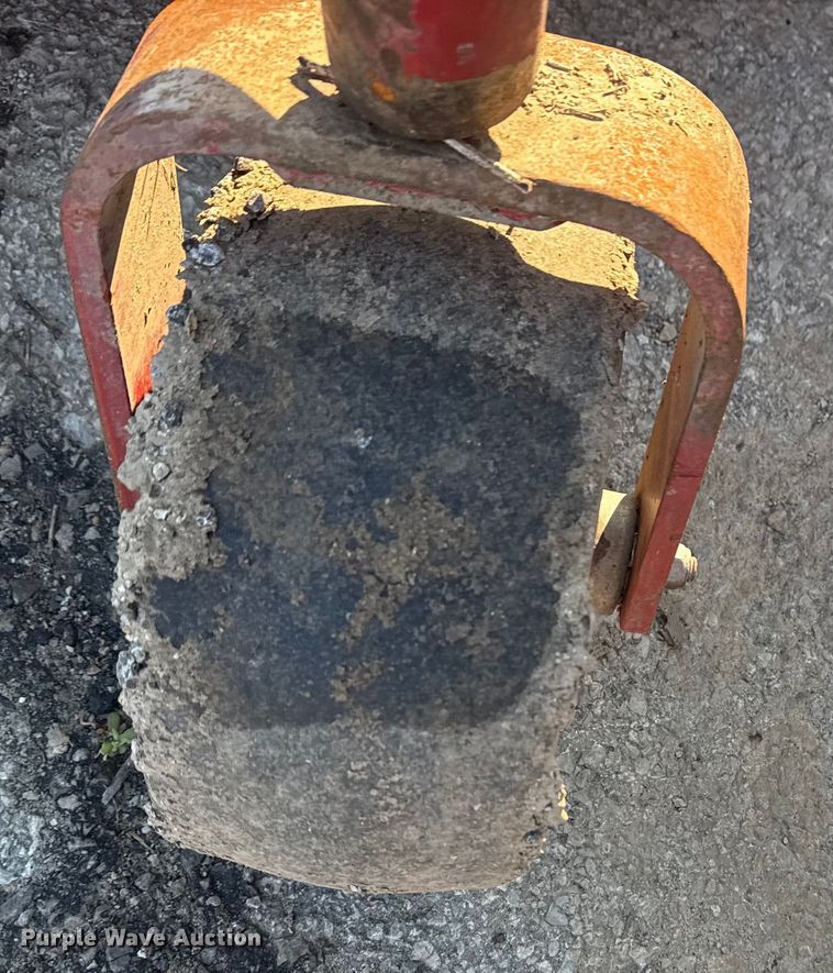 image for item EG8188 2013 Toro Z Master Professional 7000 ZTR lawn mower