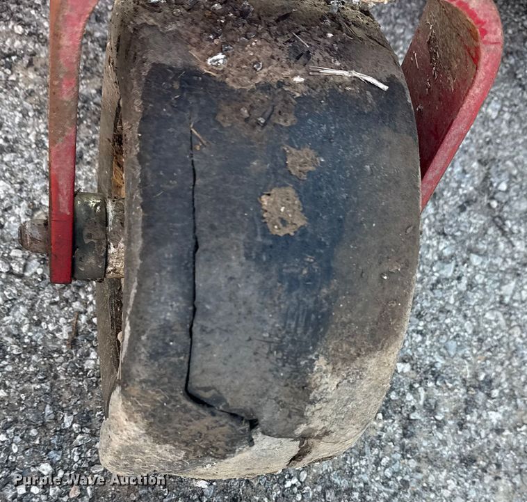 image for item EG8188 2013 Toro Z Master Professional 7000 ZTR lawn mower