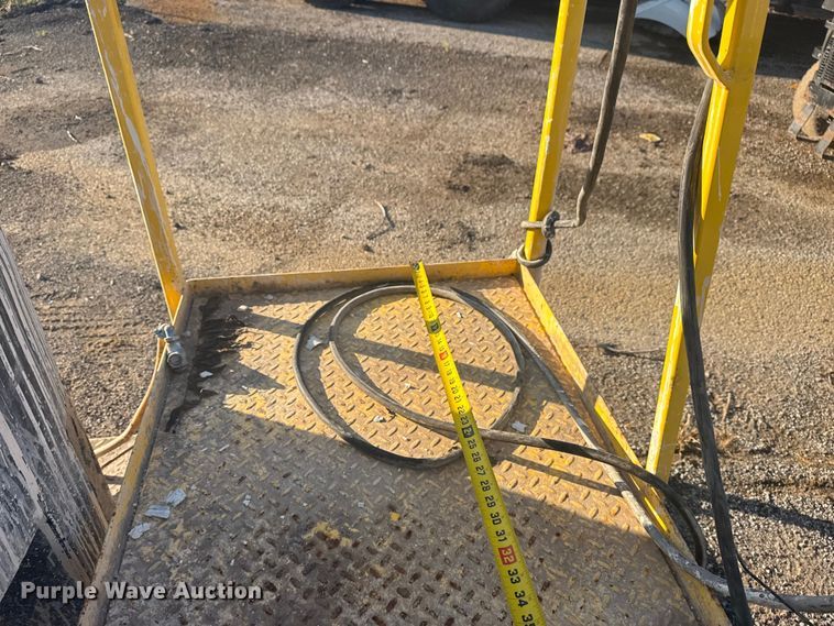 image for item EG8191 Kromer paint mixer