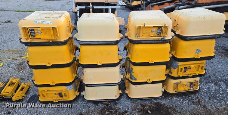 image for item EG8193 (16) pedestrian signals