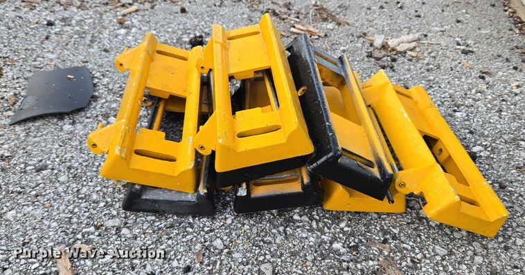 image for item EG8193 (16) pedestrian signals