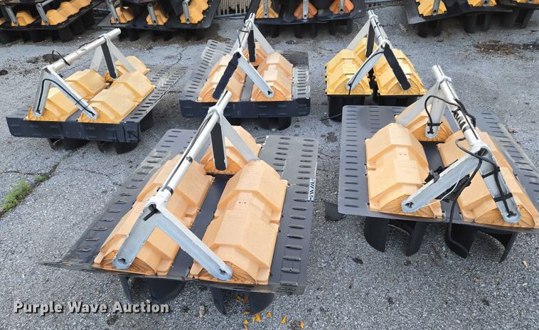 image for item EG8194 (5) traffic lights