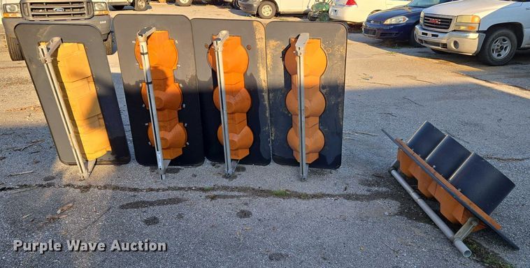 image for item EG8197 (5) traffic lights