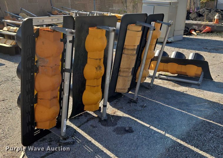 image for item EG8200 (5) traffic lights