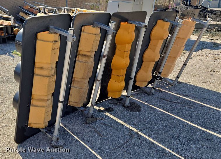 image for item EG8201 (5) traffic lights