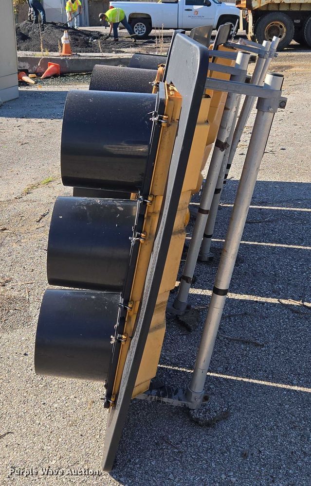 image for item EG8201 (5) traffic lights