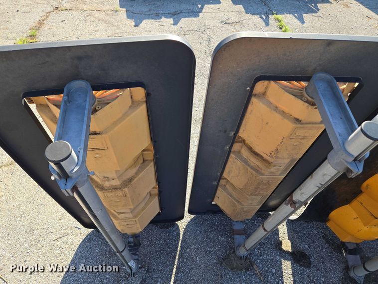 image for item EG8201 (5) traffic lights