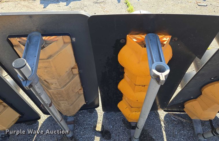 image for item EG8201 (5) traffic lights