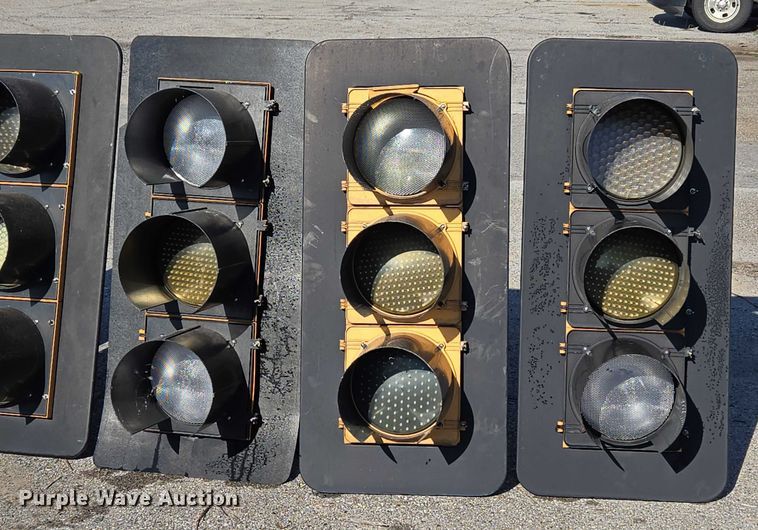 image for item EG8201 (5) traffic lights