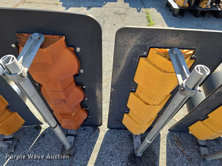 image for item EG8202 (5) traffic lights