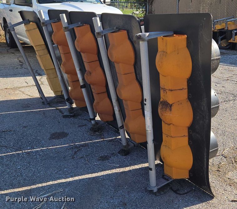 image for item EG8204 (5) traffic lights