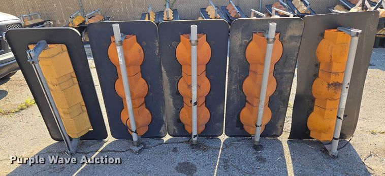 image for item EG8204 (5) traffic lights