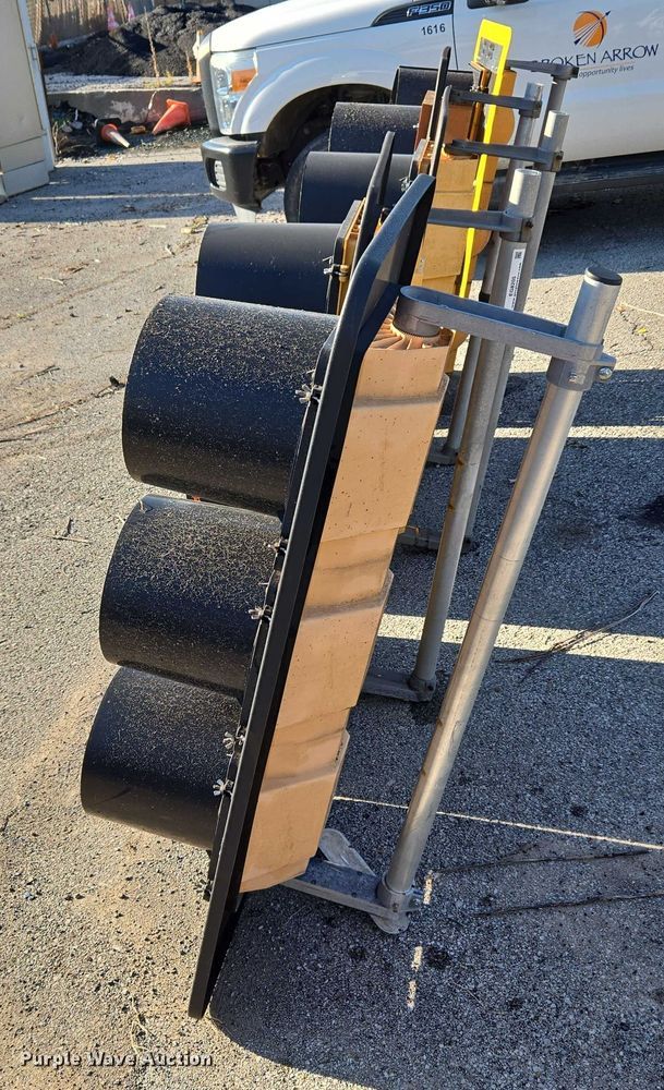 image for item EG8205 (5) traffic lights 