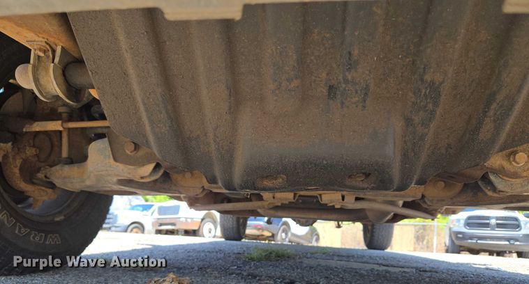 image for item EG8208 2004 GMC Sierra 1500 pickup truck