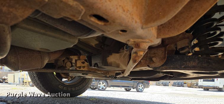 image for item EG8208 2004 GMC Sierra 1500 pickup truck