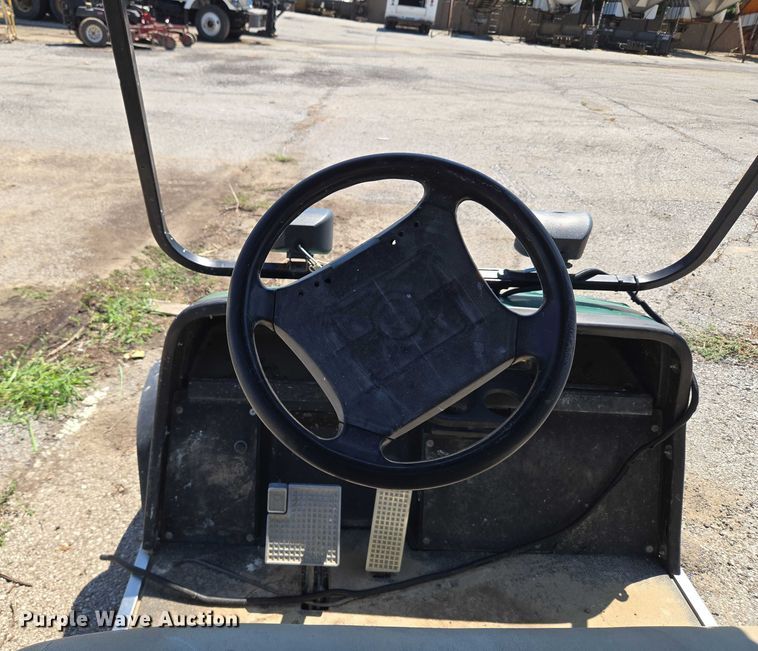image for item EG8211 Yamaha U-Max golf cart