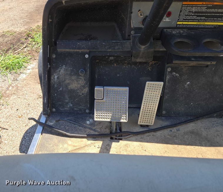 image for item EG8211 Yamaha U-Max golf cart