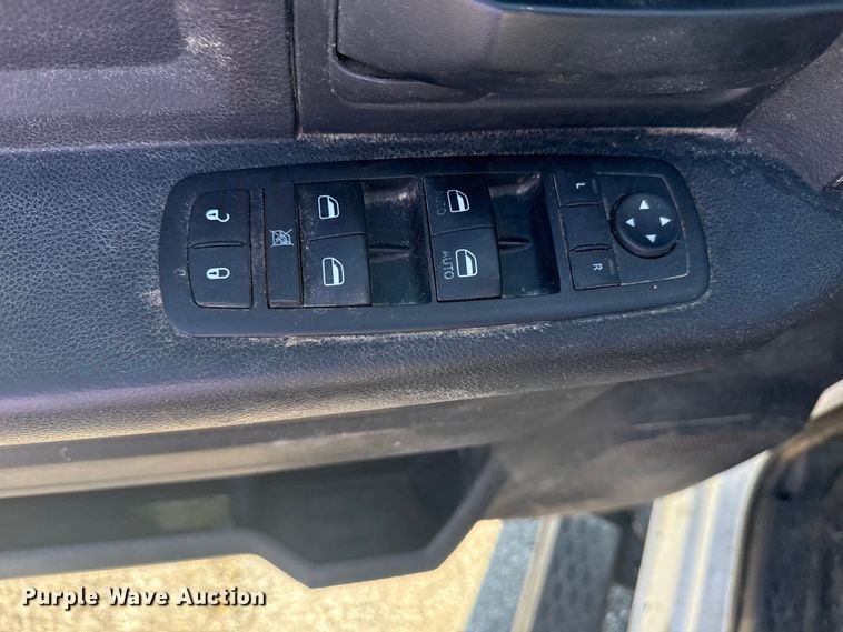 image for item EG8212 2014 Dodge Ram 1500 Crew Cab pickup truck